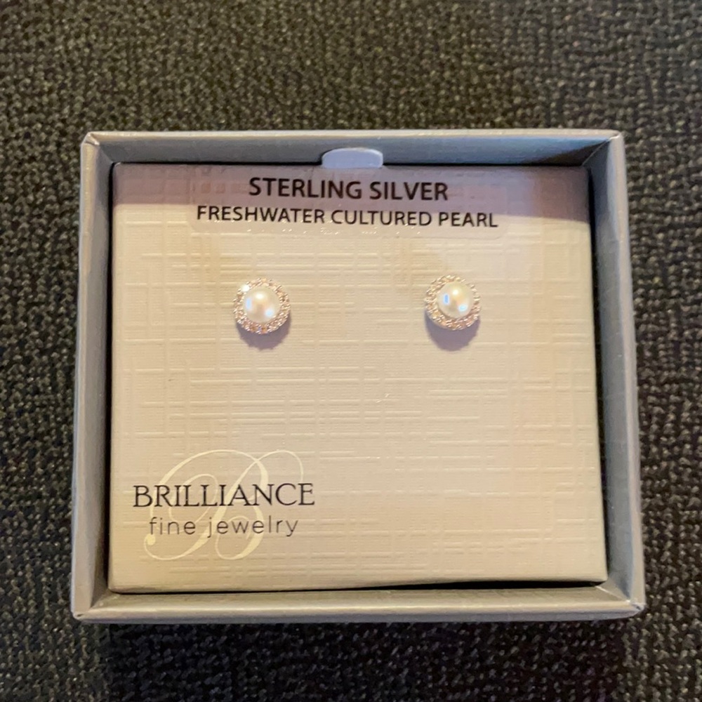 Freshwater Cultured Pearl Earrrings